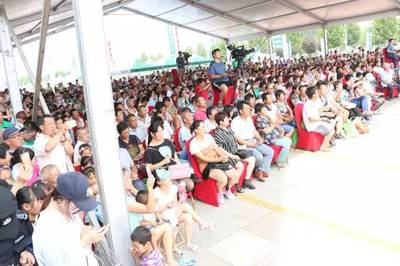 《綜藝大篷車》走進麗馳工廠 群星云集嗨翻陵城